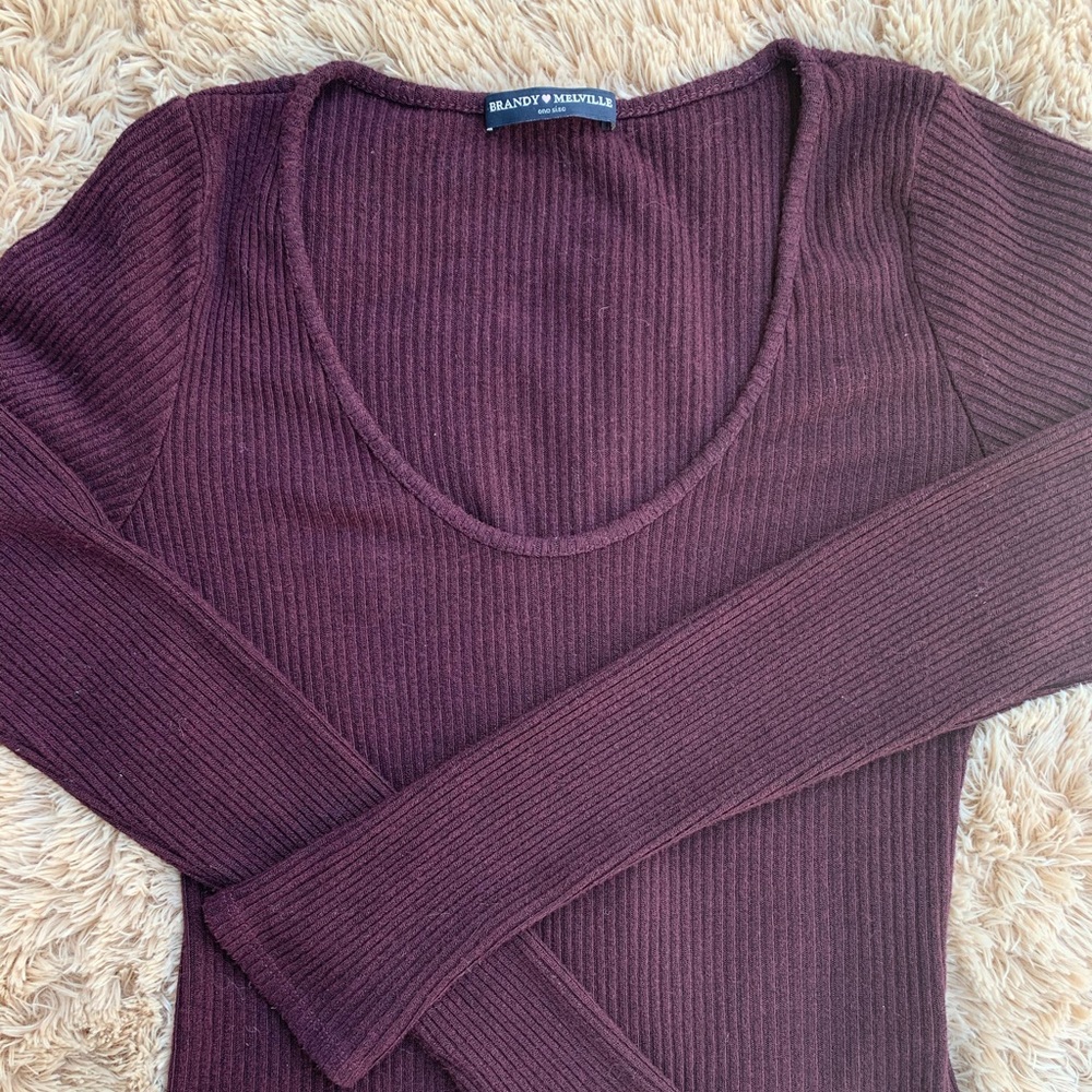 BRANDY MELVILLE • Knit Long Sleeve